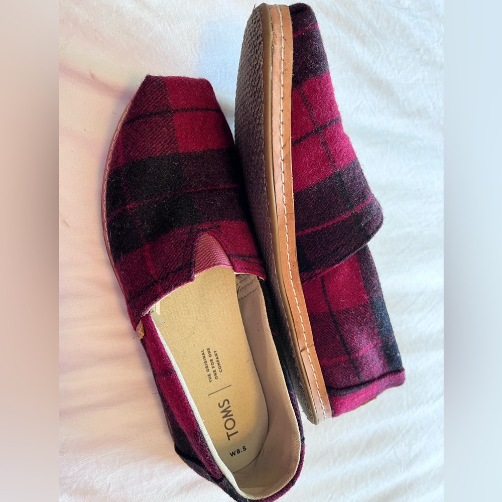 Toms Red Buffalo Check loafers